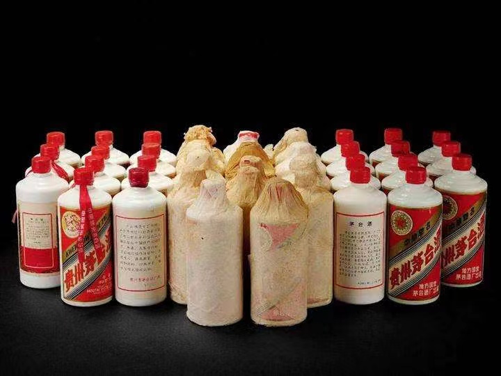 玛多日照岚山回收酒价格哪里回收(附近上门回收茅台酒）?